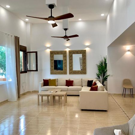 Amplia Vivienda New Para12 Pers A 4 Min Caminando De Playa Con Terraza, Piscina Com, Wifi, Ventiladores De Techo, Lavavajillas ロケタス・デ・マル エクステリア 写真