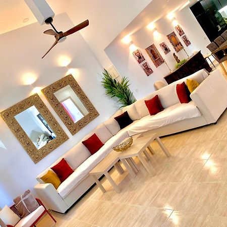 Amplia Vivienda New Para12 Pers A 4 Min Caminando De Playa Con Terraza, Piscina Com, Wifi, Ventiladores De Techo, Lavavajillas ロケタス・デ・マル エクステリア 写真