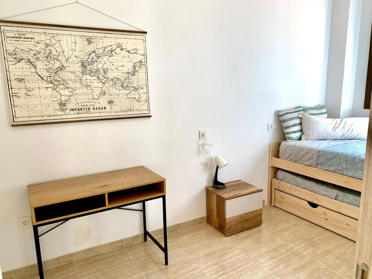 Amplia Vivienda New Para12 Pers A 4 Min Caminando De Playa Con Terraza, Piscina Com, Wifi, Ventiladores De Techo, Lavavajillas ロケタス・デ・マル エクステリア 写真
