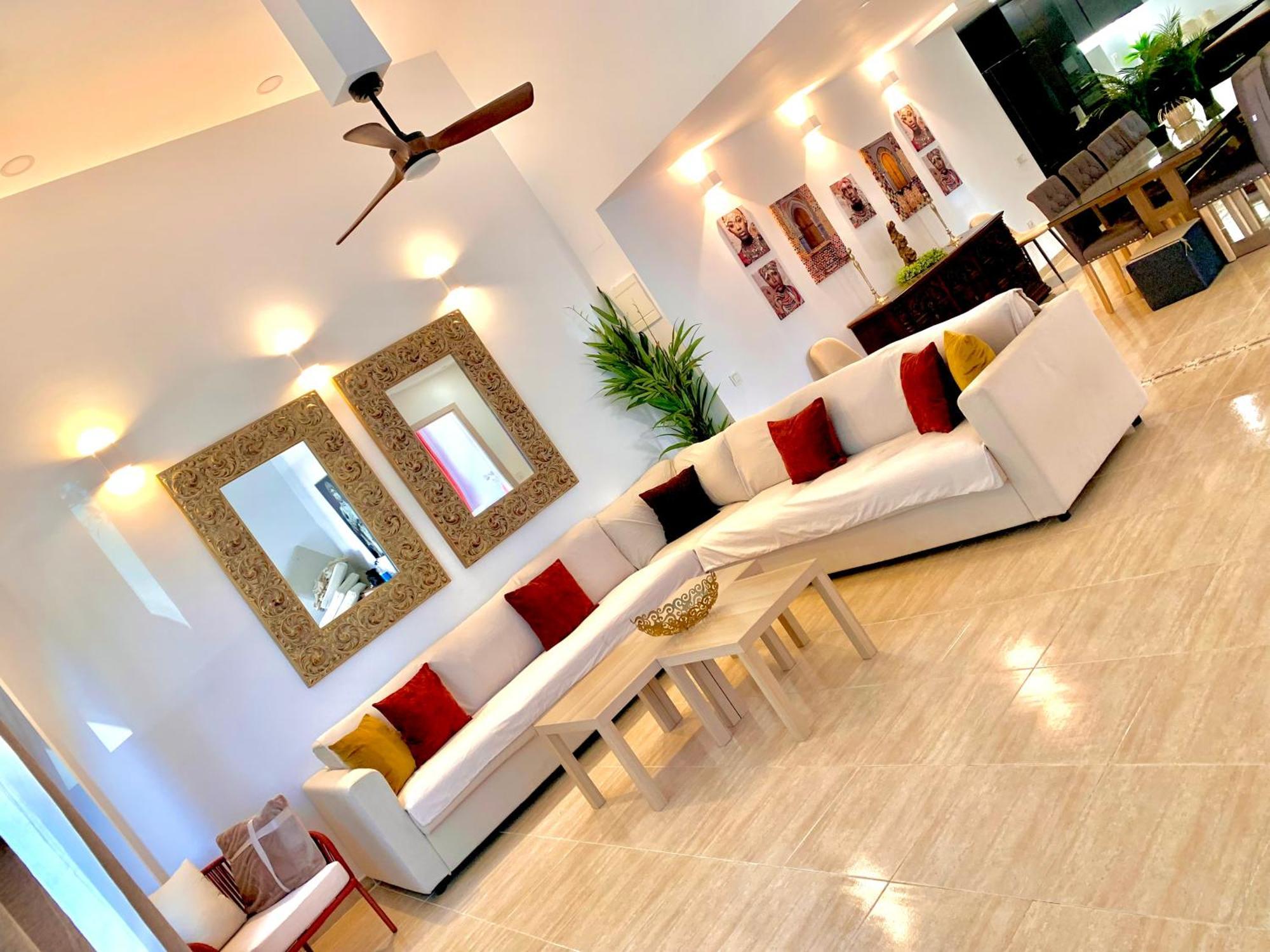 Amplia Vivienda New Para12 Pers A 4 Min Caminando De Playa Con Terraza, Piscina Com, Wifi, Ventiladores De Techo, Lavavajillas ロケタス・デ・マル エクステリア 写真